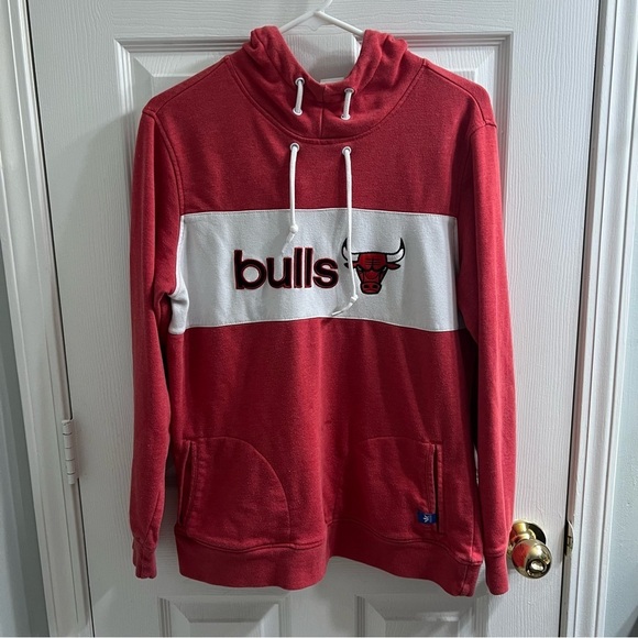 ADIDAS Size L Chicago Bulls Scrunch Neck Pullover Hooded Sweatshirt - Picture 1 of 10